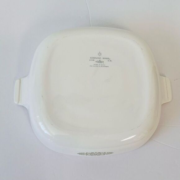 VTG Corning Ware Shell Oil Green Medallion Casserole Dish   GUC - Picture 4 of 5